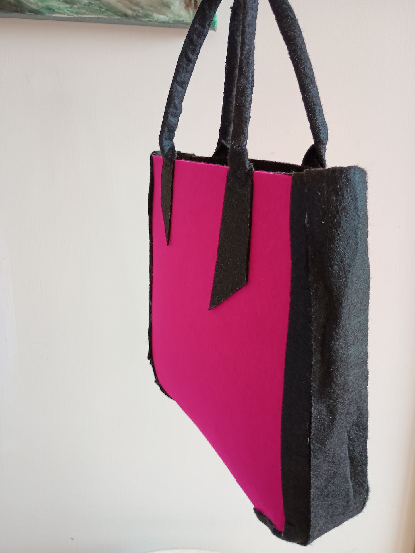 Borsa Grafica, moderna e grintosa.